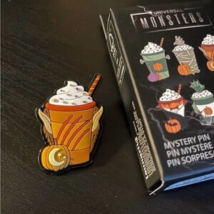 Loungefly Universal Monsters Wolfman Latte blind box pin